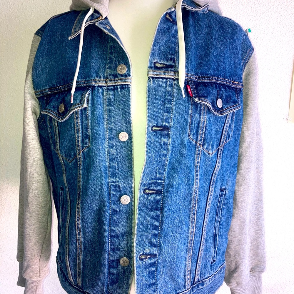 Levi hooded jean jacket